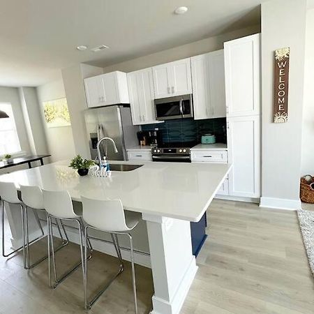 Brand New Build 10 Min- Uptown Villa Charlotte Exteriör bild