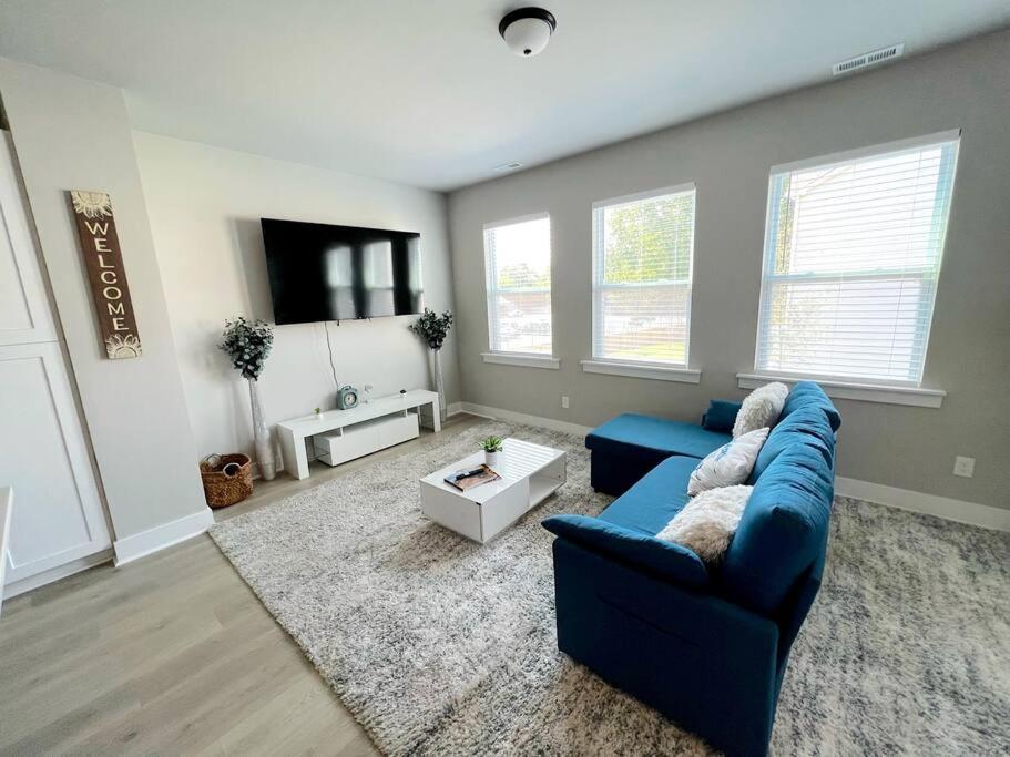 Brand New Build 10 Min- Uptown Villa Charlotte Exteriör bild