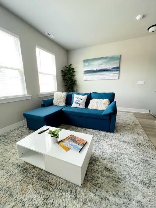 Brand New Build 10 Min- Uptown Villa Charlotte Exteriör bild